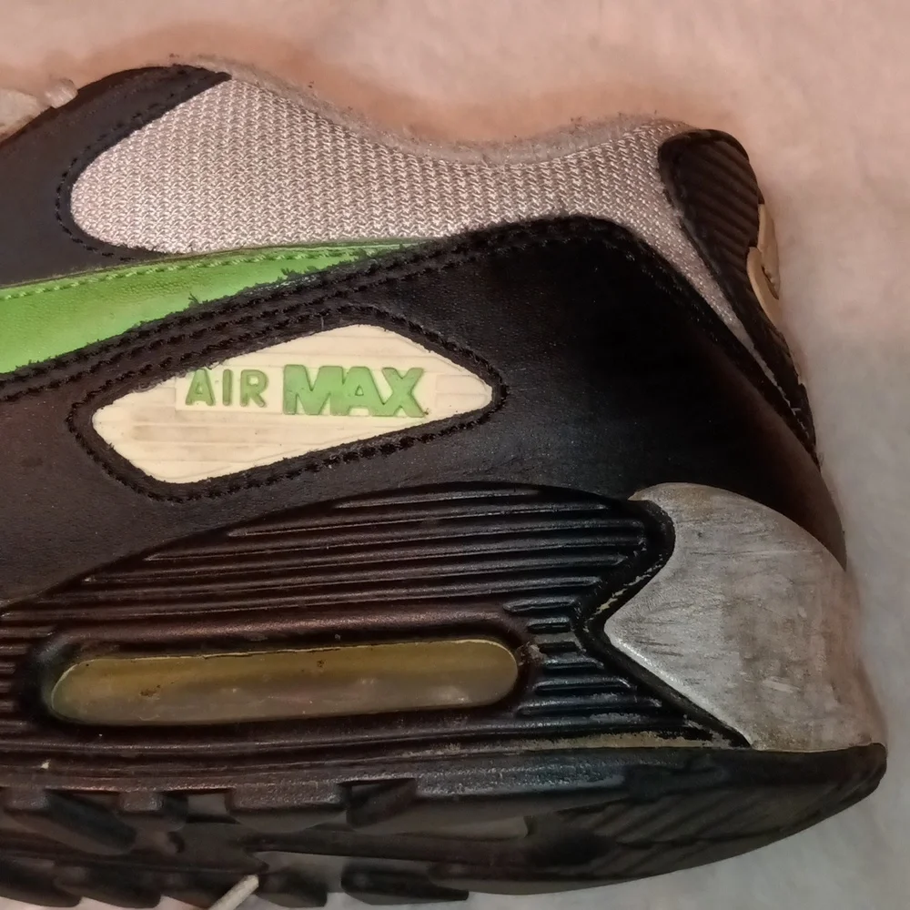 Nike Air Max Sneakers - Picture 3 of 8